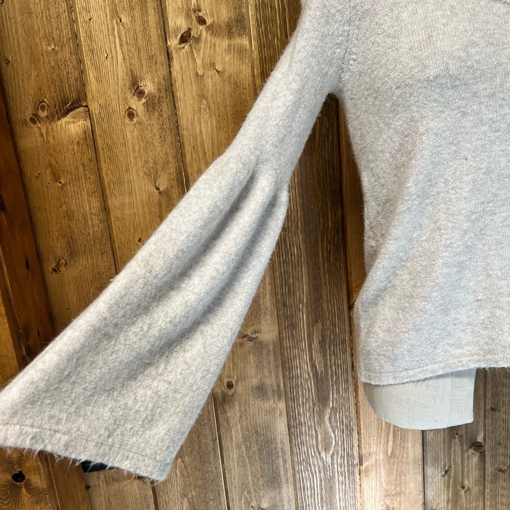American Eagle Small Cream Boho Bell Sleeve Sweater Cozy Soft - Picture 3 of 8